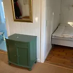 8 Person In *
